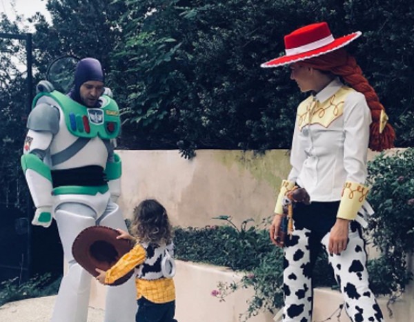 Jt Jessica Biel And Son Dress In Adorable Toy Story